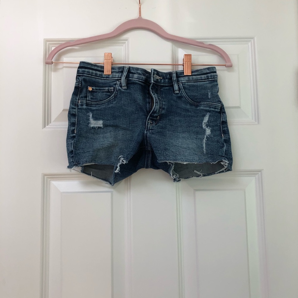 CUTE JEAN SHORTS